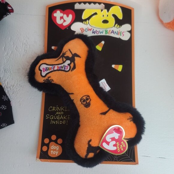 Ty Bow Wow Beanies Bone Dog Toy Halloween Crinkle Squeaker Skull Cat Witch NEW - Picture 2 of 5